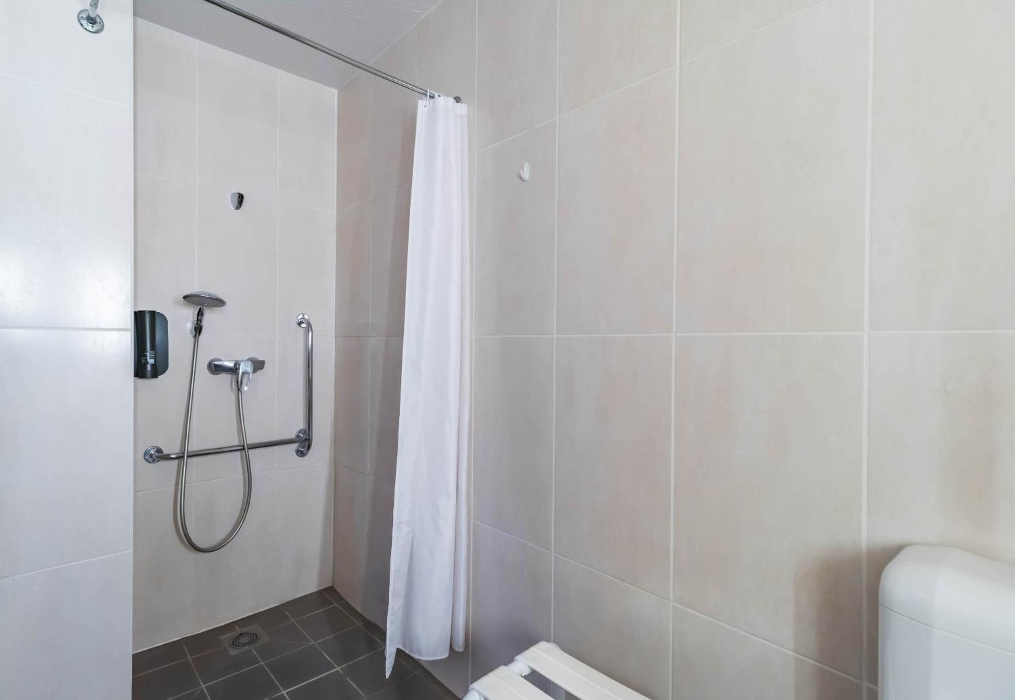 B&B Hotel Saint-Brieuc Tregueux Exteriör bild